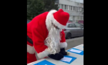 Potpisao i Deda Mraz