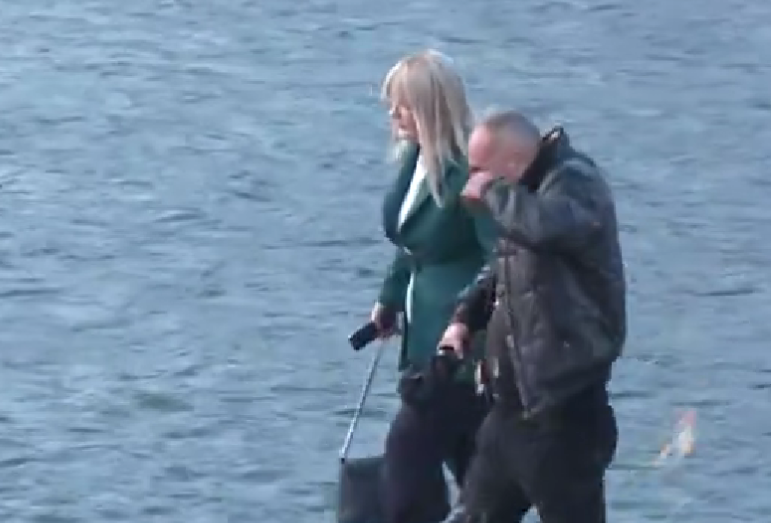 Гађање јајима